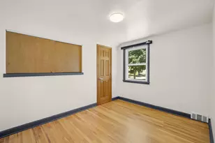 166 N 91st Pl, Milwaukee, WI 53226 - Photo 23