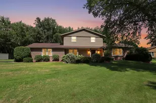 7 Greenwood Ct, Racine, WI 53402 - Photo 5