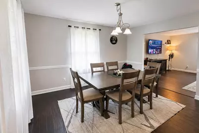 7  Greenwood Ct, Racine, WI 53402 - Photo 13