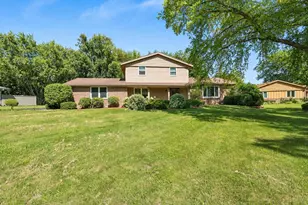 7 Greenwood Ct, Racine, WI 53402 - Photo 3