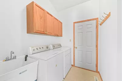 1271  Orchard Cir, Oconomowoc, WI 53066 - Photo 25