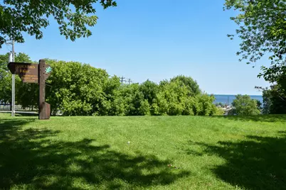 2525 S Shore Dr #8E, Milwaukee, WI 53207 - Photo 21