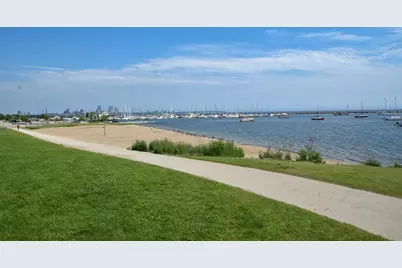 2525 S Shore Dr #8E, Milwaukee, WI 53207 - Photo 27