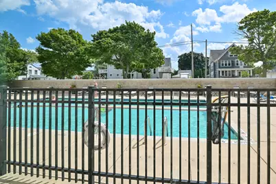 2525 S Shore Dr #8E, Milwaukee, WI 53207 - Photo 25