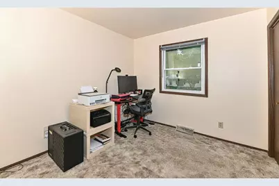 9014 W Dallas St, Milwaukee, WI 53224 - Photo 21
