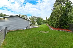 9014 W Dallas St, Milwaukee, WI 53224 - Photo 25