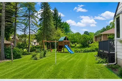 1300  Garvens Ave, Brookfield, WI 53005 - Photo 3