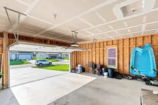 W218N16071 Tiger Lily Dr, Jackson, WI 53037 - Photo 27