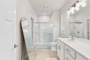 W218N16071 Tiger Lily Dr, Jackson, WI 53037 - Photo 17