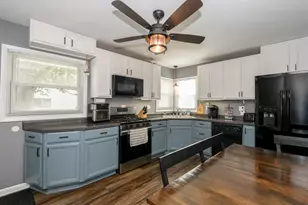 4042 S 60th St, Milwaukee, WI 53220 - Photo 7