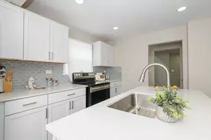4158 N 17th St, Milwaukee, WI 53209 - Photo 7