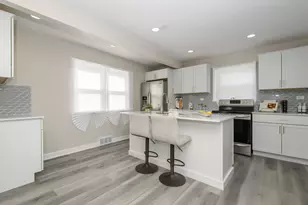 4158 N 17th St, Milwaukee, WI 53209 - Photo 5