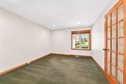W173N10167  Woodbridge Ln, Germantown, WI 53022 - Photo 15