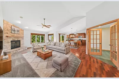 W173N10167  Woodbridge Ln, Germantown, WI 53022 - Photo 5