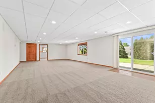 W173N10167 Woodbridge Ln, Germantown, WI 53022 - Photo 27