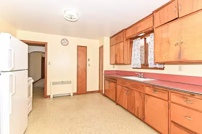 3657 S 14th St, Milwaukee, WI 53221 - Photo 13