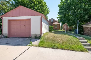 3657 S 14th St, Milwaukee, WI 53221 - Photo 25