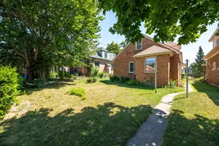 3657 S 14th St, Milwaukee, WI 53221 - Photo 27