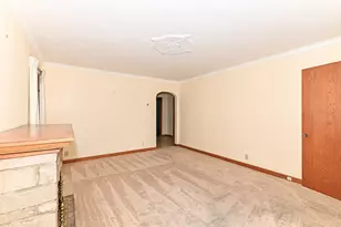 3657 S 14th St, Milwaukee, WI 53221 - Photo 9
