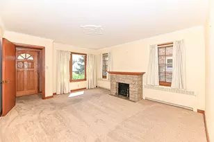 3657 S 14th St, Milwaukee, WI 53221 - Photo 7