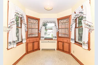 3657 S 14th St, Milwaukee, WI 53221 - Photo 15