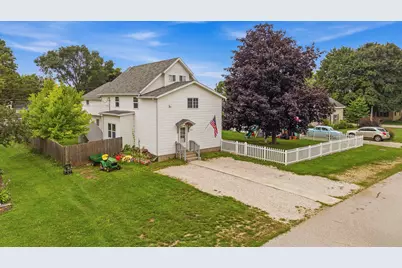 717 W 3rd St, Waldo, WI 53093 - Photo 1