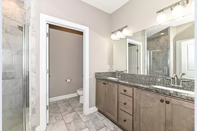 1515 E Maple View Dr, Oak Creek, WI 53154 - Photo 25