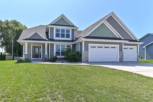 1515 E Maple View Dr, Oak Creek, WI 53154 - Photo 5