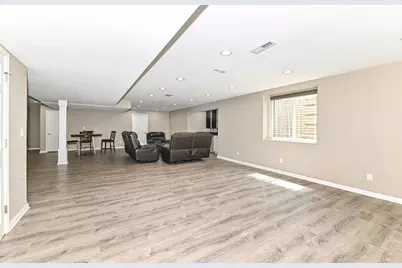 1515 E Maple View Dr, Oak Creek, WI 53154 - Photo 39