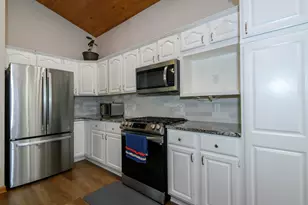11506 W Janet Ct, Franklin, WI 53132 - Photo 7