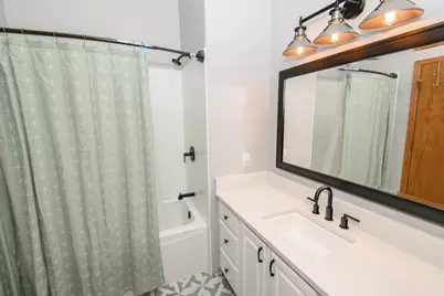 11506 W Janet Ct, Franklin, WI 53132 - Photo 23