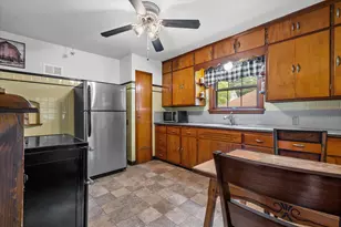 2452 S 74th St, West Allis, WI 53219 - Photo 9