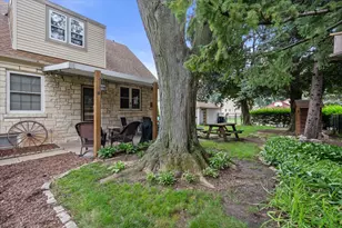 2452 S 74th St, West Allis, WI 53219 - Photo 31