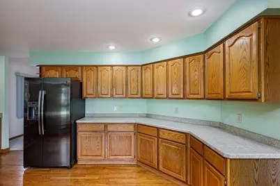 9009  33rd Ave, Kenosha, WI 53142 - Photo 7