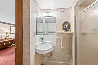 11307 W Garfield Ave, Wauwatosa, WI 53226 - Photo 25