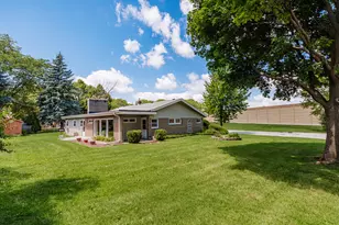 11307 W Garfield Ave, Wauwatosa, WI 53226 - Photo 5