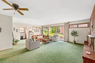 11307 W Garfield Ave, Wauwatosa, WI 53226 - Photo 7