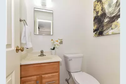 149  Linden Ln #6, Thiensville, WI 53092 - Photo 19
