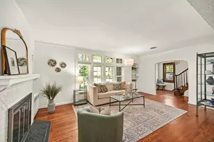 4848 N Woodburn St, Whitefish Bay, WI 53217 - Photo 9