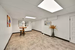 4848 N Woodburn St, Whitefish Bay, WI 53217 - Photo 37