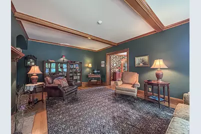 210 W College Ave, Waukesha, WI 53186 - Photo 9