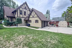 210 W College Ave, Waukesha, WI 53186 - Photo 39