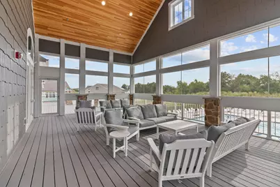 324  Gallant Dr, Lake Geneva, WI 53147 - Photo 9
