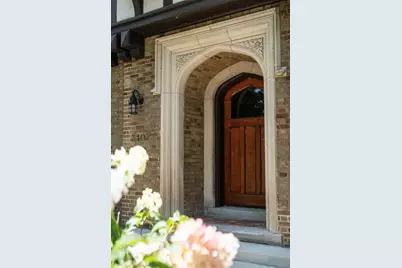 3107 N Shepard Ave, Milwaukee, WI 53211 - Photo 5