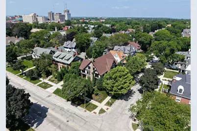 3107 N Shepard Ave, Milwaukee, WI 53211 - Photo 87