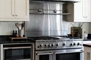 3107 N Shepard Ave, Milwaukee, WI 53211 - Photo 39