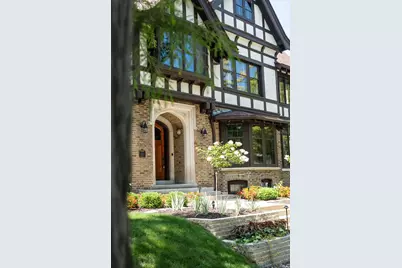 3107 N Shepard Ave, Milwaukee, WI 53211 - Photo 11