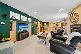 493 Lillian Ct, Delafield, WI 53018 - Photo 51