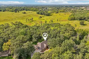 493 Lillian Ct, Delafield, WI 53018 - Photo 7