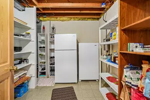 493 Lillian Ct, Delafield, WI 53018 - Photo 61